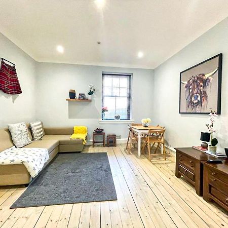 Stunning 2 Bed Apt Nr The Royal Mile & The Castle Edinburg Exteriör bild