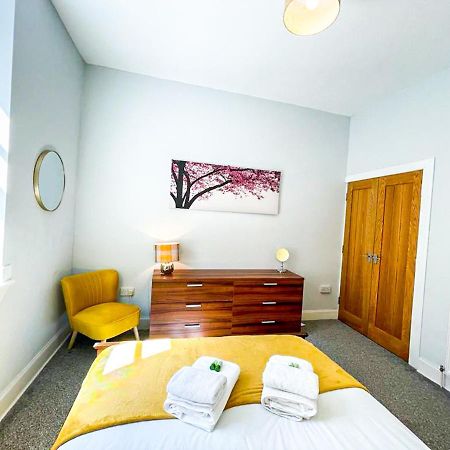 Stunning 2 Bed Apt Nr The Royal Mile & The Castle Edinburg Exteriör bild