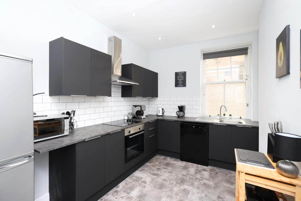 Stunning 2 Bed Apt Nr The Royal Mile & The Castle Edinburg Exteriör bild
