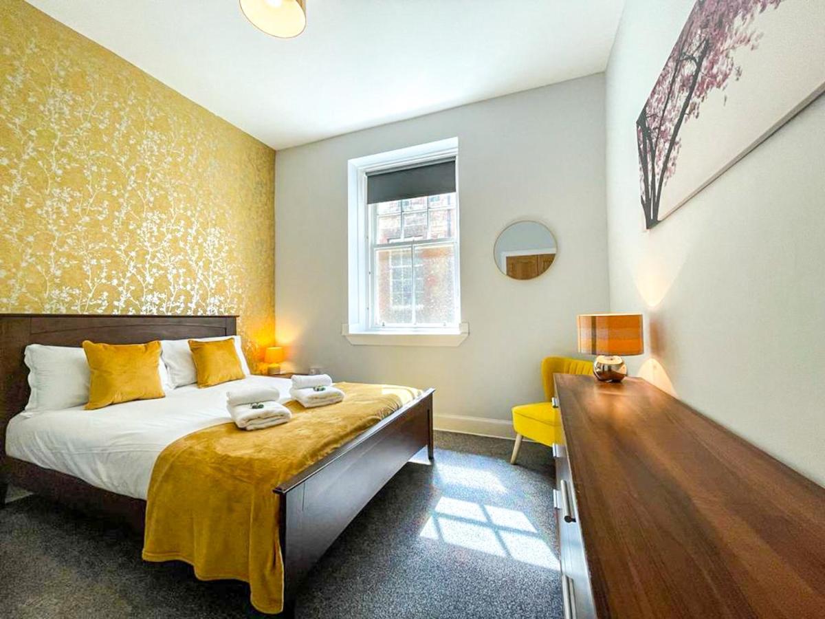 Stunning 2 Bed Apt Nr The Royal Mile & The Castle Edinburg Exteriör bild